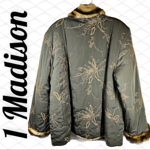 1 Madison Reversible Faux Fur Floral Embroidered Coat, Size XL - Picture 5 of 9